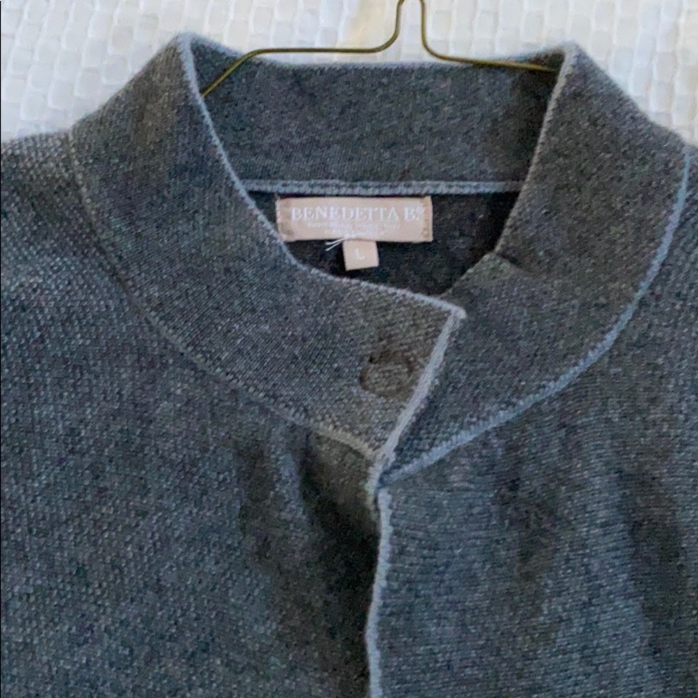 Wool buttoned cardigan - Picture 4 of 5